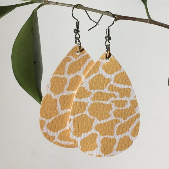 MomMe And More Jewelry - NEW Leather Teardrop Giraffe Earrings Yellow White